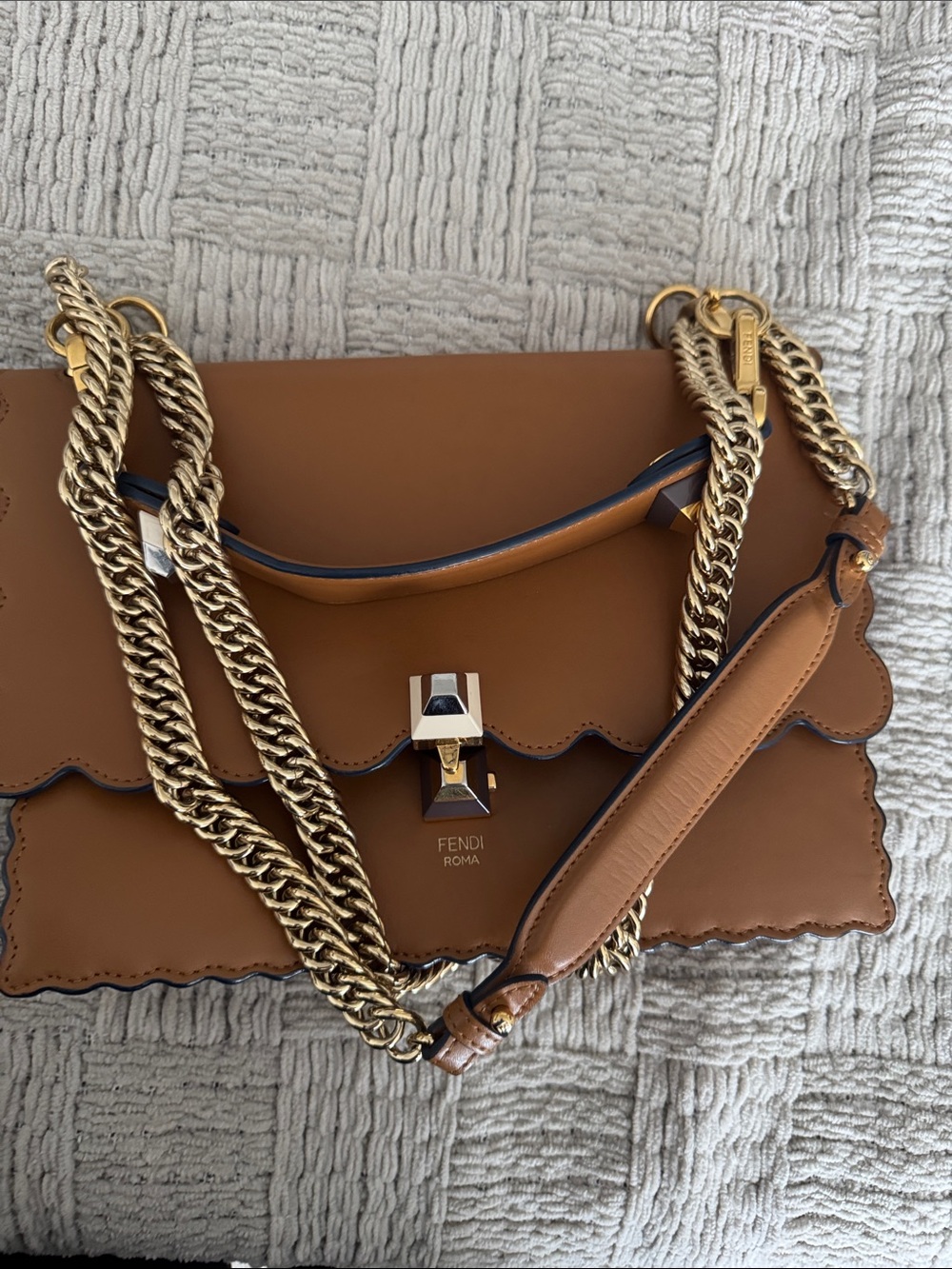Fendi Brown Scalloped Leather Shoulder Bag with Gold Hardware - Picture 6 of 10